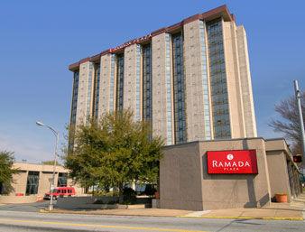 Ramada Plaza Macon Hotel Екстериор снимка